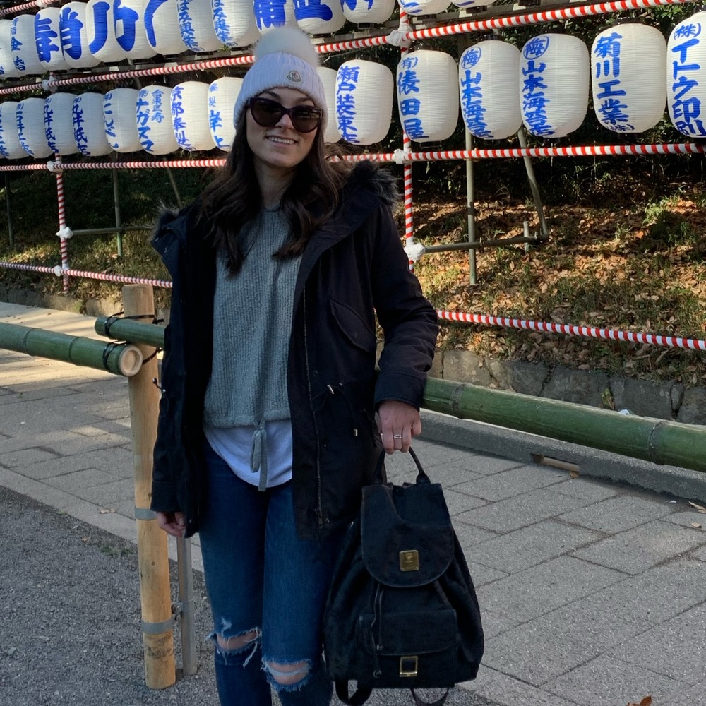 Meet your Posher, Hailey